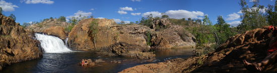 Panorama der Edith Falls. Hier haben wir einen super angenehmen Nachmittag vergammelt, leider konnte wir nirgendwo runterspringen...