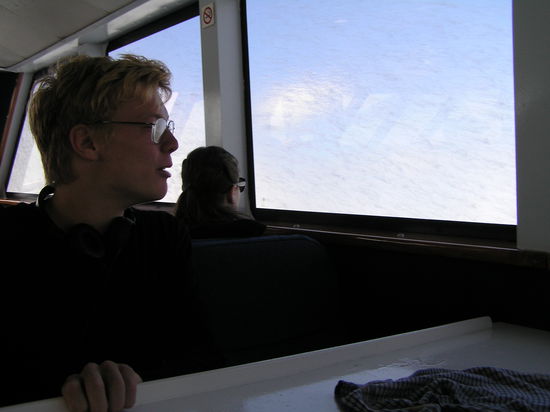 Teilweise sah man am Fenster nur noch eine riesige welle auf uns zukommen 