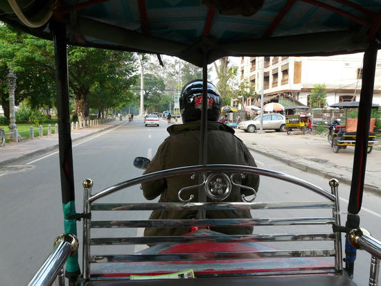 In einem Taxi nach Paris???