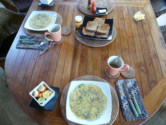 Fruehstueck --- wie Nett!! 