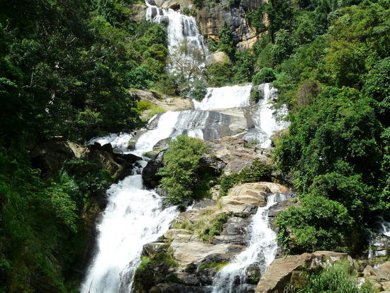 Rawana Ella Fälle - auf dem Weg an die Küste