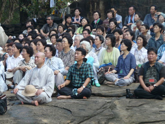 Da sind sie wieder, unsere Freunde aus dem Land des Lächelns 