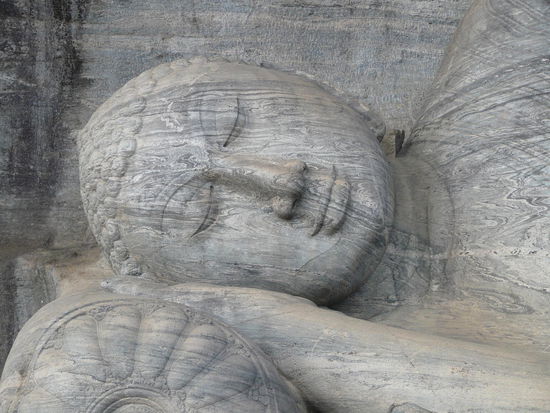 Da legt sich selbst Lord Buddha nieder.....