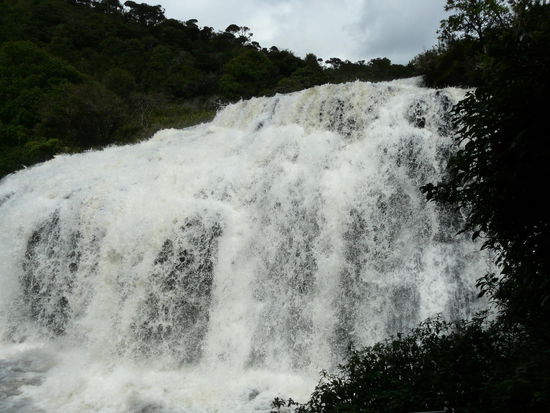 Baker's Fall. Sehr schön, sehr nass, sehr laut.