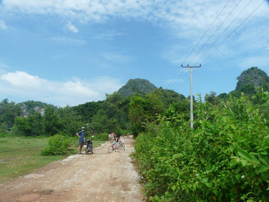 olle kambodschanische Drecksstraße....