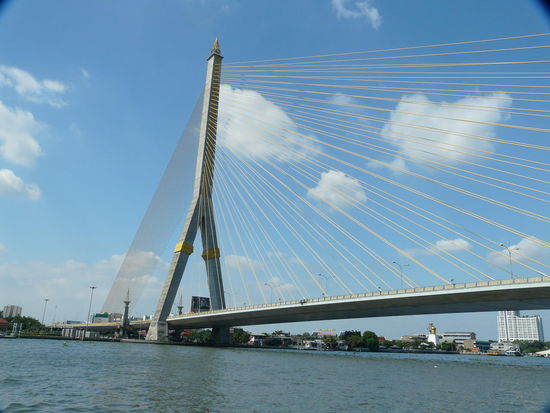 Rama VIII Brücke