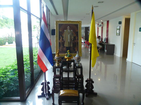 Der König hat übermorgen Geburtstag.....