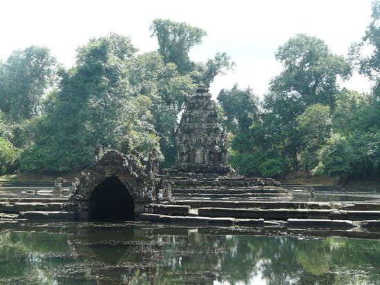 Der Tempel selbst, eher unscheinbar.