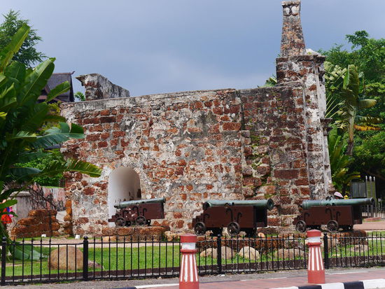Porta Santiago