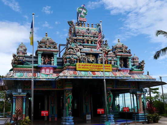 Auch auf dem Berg gibt es Tempel....