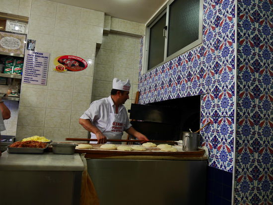 Endlich gibt es was zu beißen...