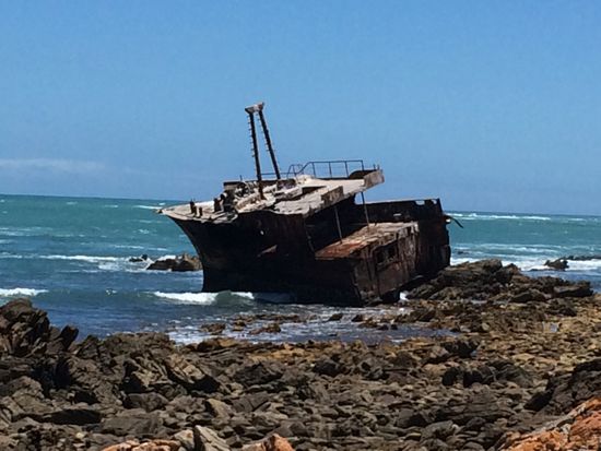 Japanischer Fischkutter... gestrandet