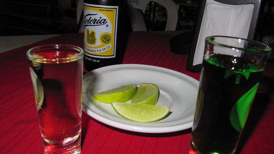 Tequila und Melonenlikör