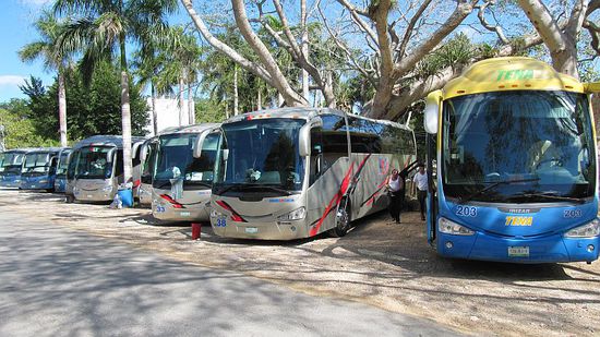 Au weh. Mittagszeit, die Gruppen kommen!
