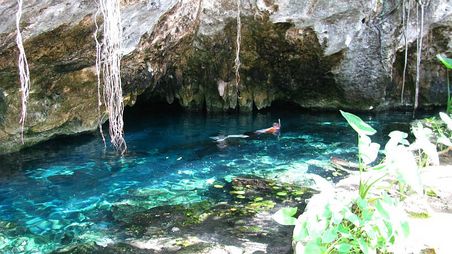 Die Grand Cenote