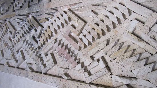 Kunstvolle Steinornamente