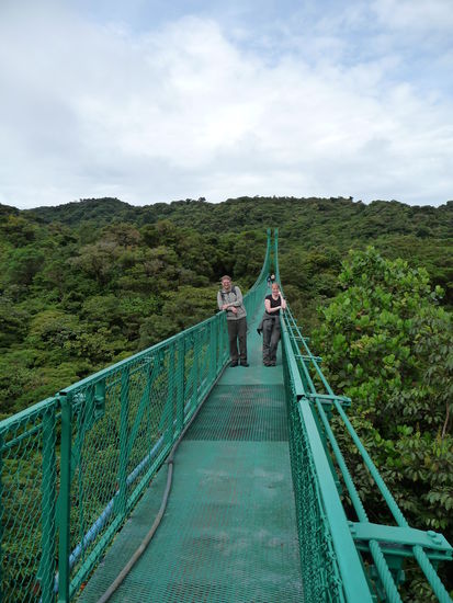 Simon und ich auf der Hängebrücke