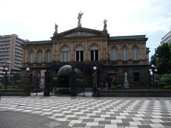 Teatro Nacional, erbaut von den Kaffeebaronen