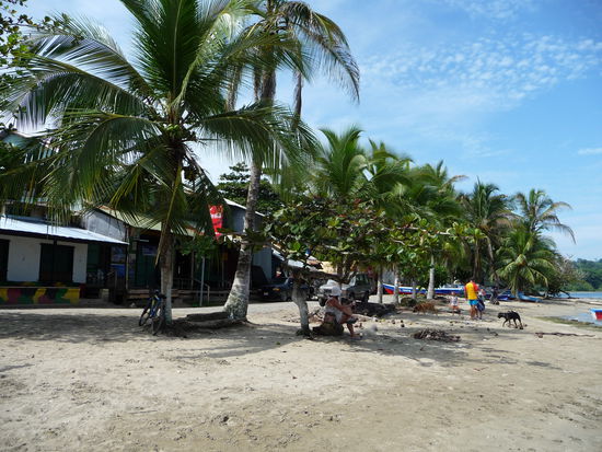 Der Ort direkt am Strand