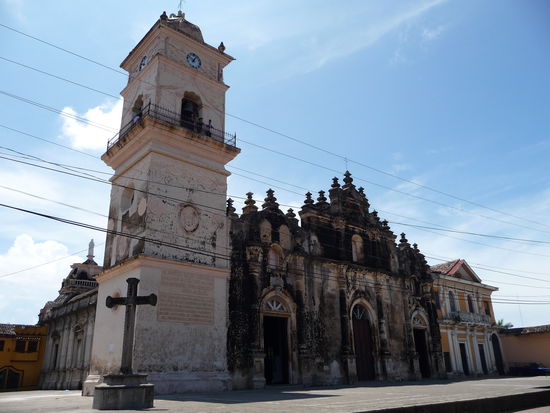 Die alte Kirche, auf deren Glockenturm wir gestiegen sind