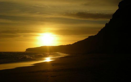 Wieder ist ein Tag vorbei -  die Sonne geht unter