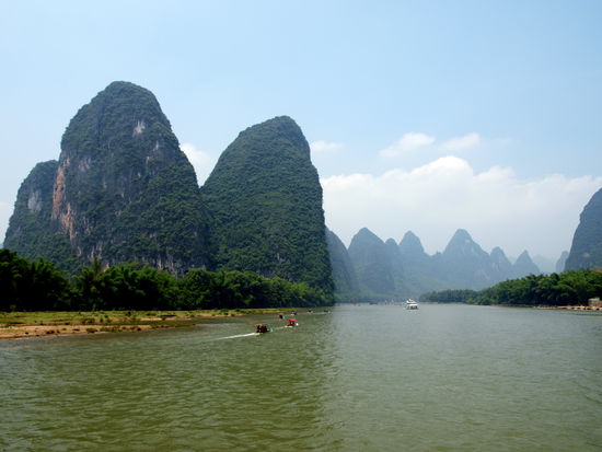 Dies ist übrigens das Motiv des 20 YUAN-Scheines (Währung in China,- ca. 2,50 EUR)