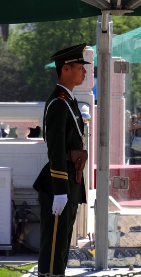 ... strengstens überwacht ...