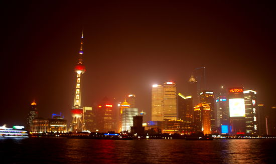 Pudong bei Nacht.