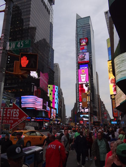 ... und es gibt viele digitale Hinweise, wie man sein Geld unter die Leute bringen kann