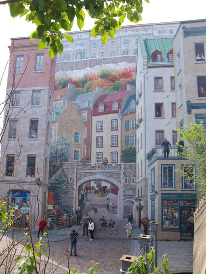 Bemalung eines Hausgiebels