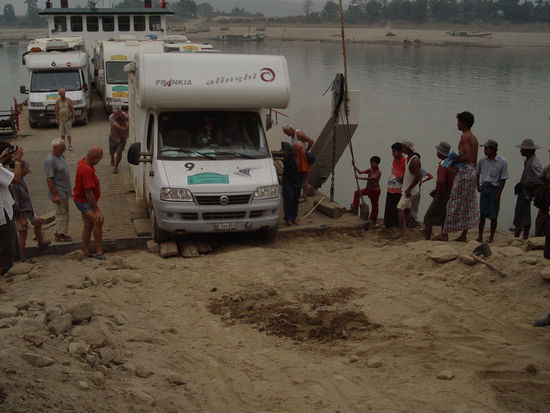 Flussüberquerung 2004