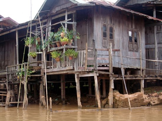 Haus am Inle-See