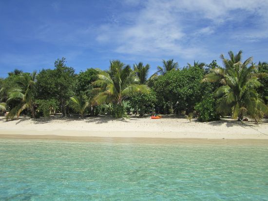Barefoot Island! Mit sieben Personen eigentlich unser Privatstrand.