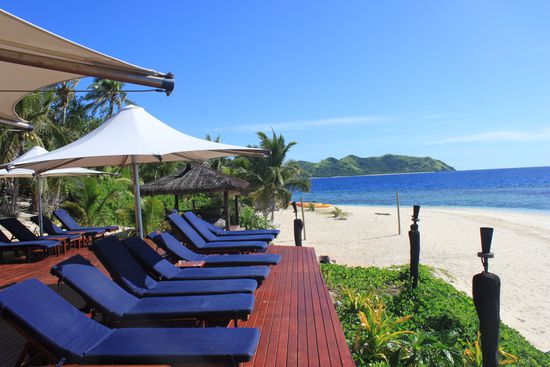 Kein Campground, keine City, kein Woolworth und Coles, kein Airportsitz, keine Sandliege sondern Pool, Sea, Beach, Massage, weiche Liegestühle, täglich ein frisch gemachtes grosses Bett und eine eigene Dusche nach 2 Monaten eifachen campieren.