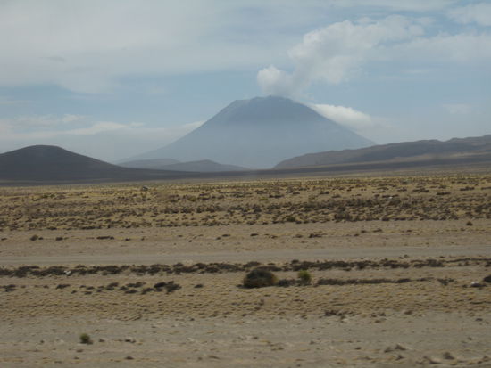 der erste Blick auf das Ziel des naechsten Tages, sah eigentlich machbar aus von hier...