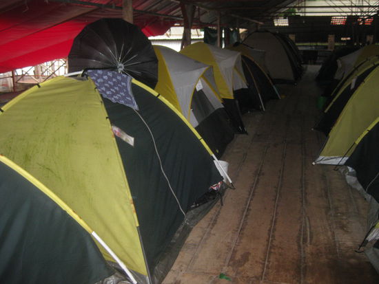 Zurueck zu den guten alten Ferien-Lager-Zeiten, als man sich nachts noch Gruselgeschichten erzaehlt und Nachtwanderungen gemacht hat