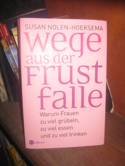 Wenn man hier allerdings einen karibischen Surfer-Dorf-Koller erleidet, gibt es immer noch Buecher, die einem aus diesem Teif helfen 