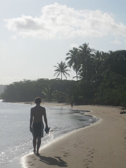 gaaanz entspannt am Strand flanieren