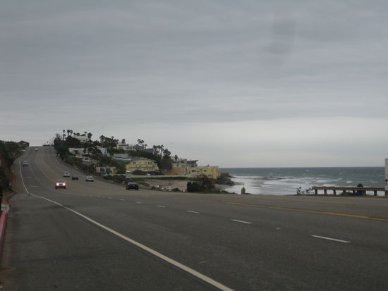 "Ocean Pacific Highway", eine der schoensten, laengsten, windigsten, kaeltesten und unbewohntesten Strassen, auf denen ich JEMALS in KALIFORNIEN getrampt bin