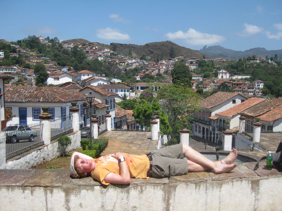 Auf der Mauer, (fast) auf der Lauer, liegt ne kleine Wanze...