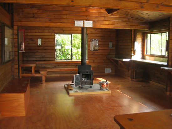 da fuehlt man sich doch direkt zuhause und koennte sich n heimelichen Abend machen, wenn man denn Dosenoeffner, Gaskocher, Besteck und Wechselklamotten eingepackt haette 