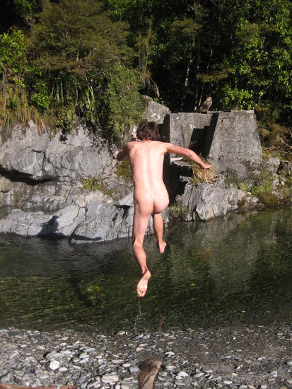 da war der Mut und Enthusiasmus fuers kuehle Nass noch gross, aber zwei Sekunden spaeter als Eisklotz erstaunlicherweise nicht mehr annaehernd 