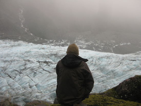 Die Belohnung fuer einen halsbrecherischen Aufstieg: ein Gipfel-Muesliriegel...