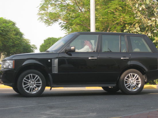 Carls Automobil hatte schnell ausgedient, als die Sache mit den off-road-Wuestenrallys als coolem Zeitvertreib losging...