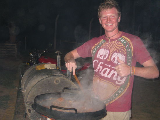 Ich werde zum Meisterkoch ausgebildet von unseren paraguayanischen Grenzer-Freunden