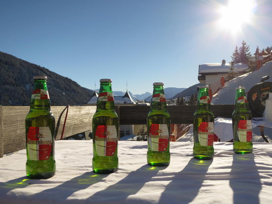 Die Planungsphase gestaltete sich extrem anstrengend und musste aufgrund der widrigen Bedingungen leider häufig ins windgeschützte Planungsbüro verlegt werden 