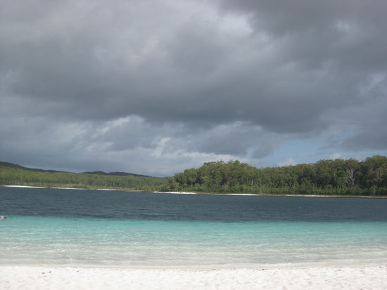 Lade McKenzie! Die Wolken trueben. Es war wunderschoen warm!