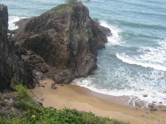 Moechte auf das wunderschoene, blaue Wasser hinweisen! Aber leider eben auch auf die Haie darin!