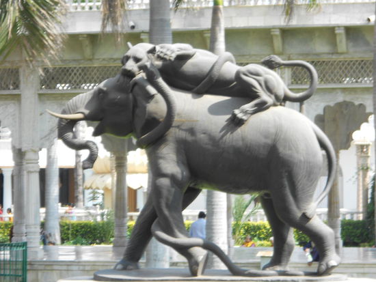 Hier einfach nur eine Statue in der Tempelanlage, die ich sehr beeindruckend fand.