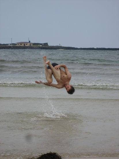 Und durch das Rumhüpfen..